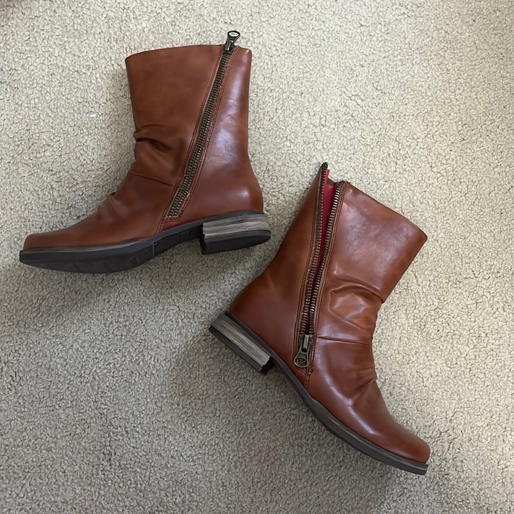 Los Cabos boots that have never been worn!